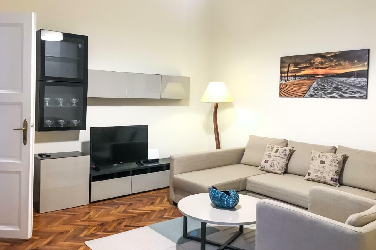 Budapest Kingdom Apartment Central & Car Parking On-Site & Aircon & Quiet & Family Friendly Luaran gambar
