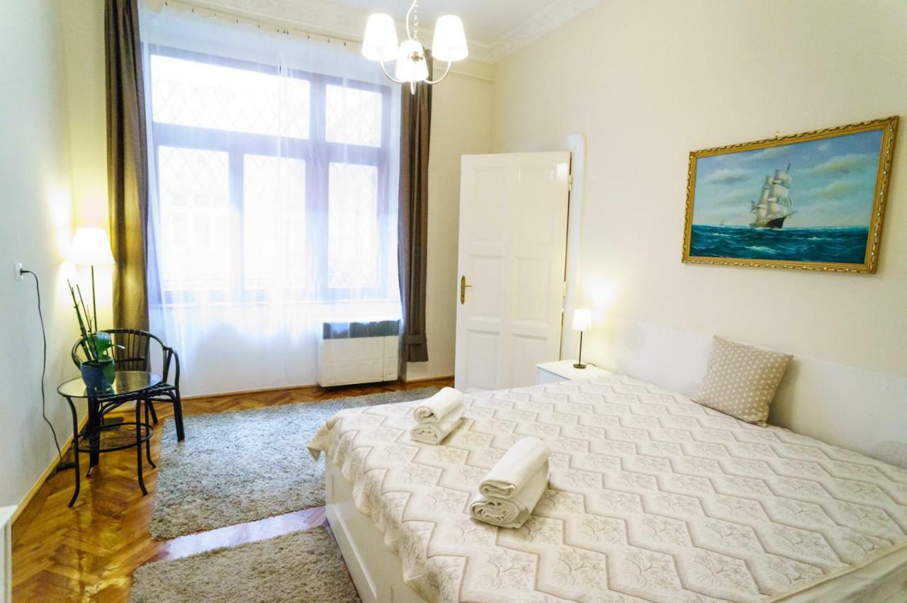Budapest Kingdom Apartment Central & Car Parking On-Site & Aircon & Quiet & Family Friendly Luaran gambar