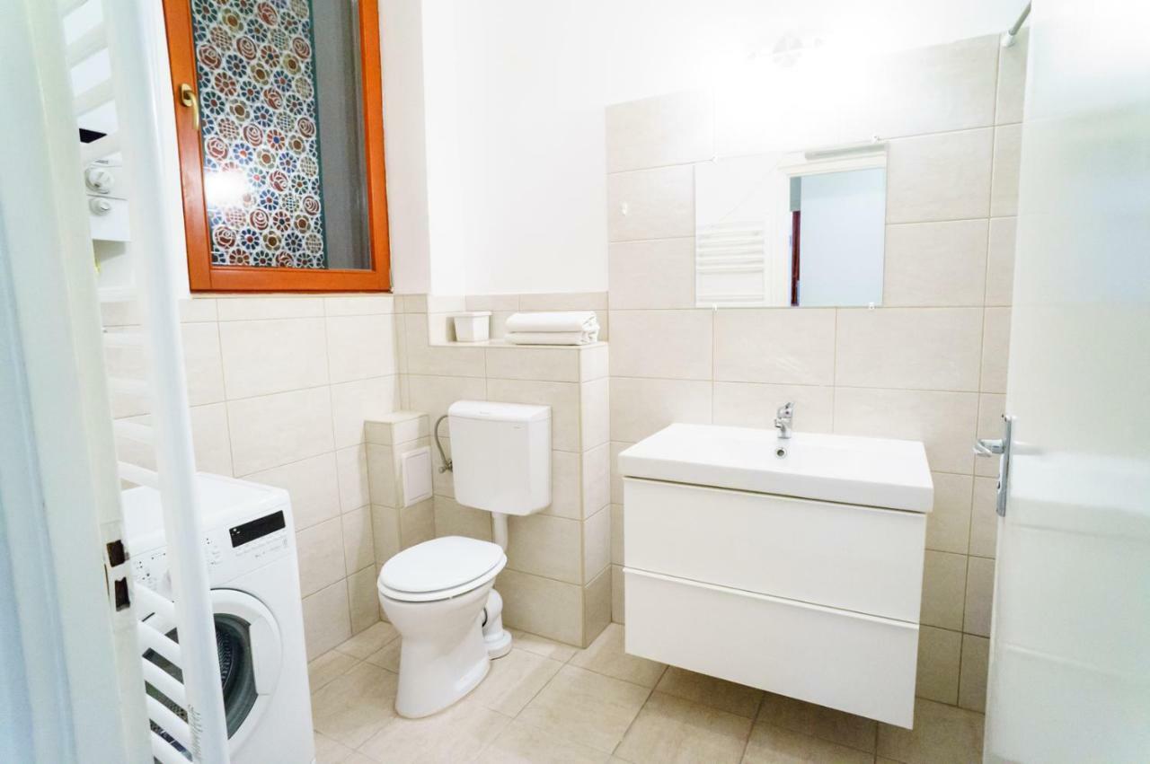 Budapest Kingdom Apartment Central & Car Parking On-Site & Aircon & Quiet & Family Friendly Luaran gambar