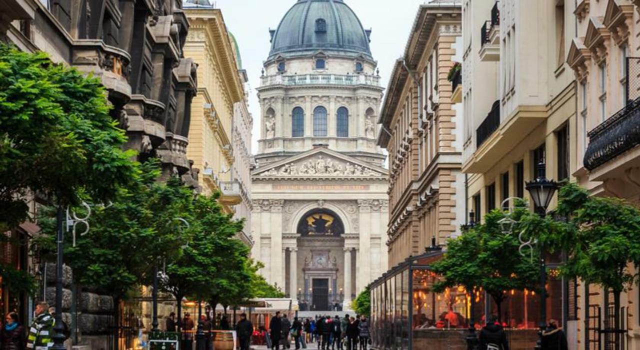 Budapest Kingdom Apartment Central & Car Parking On-Site & Aircon & Quiet & Family Friendly Luaran gambar